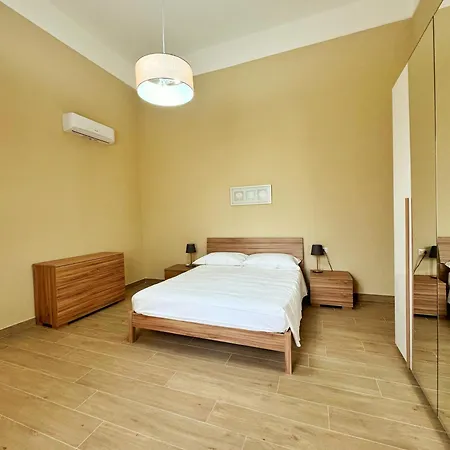 Apartment Cyo 1 *